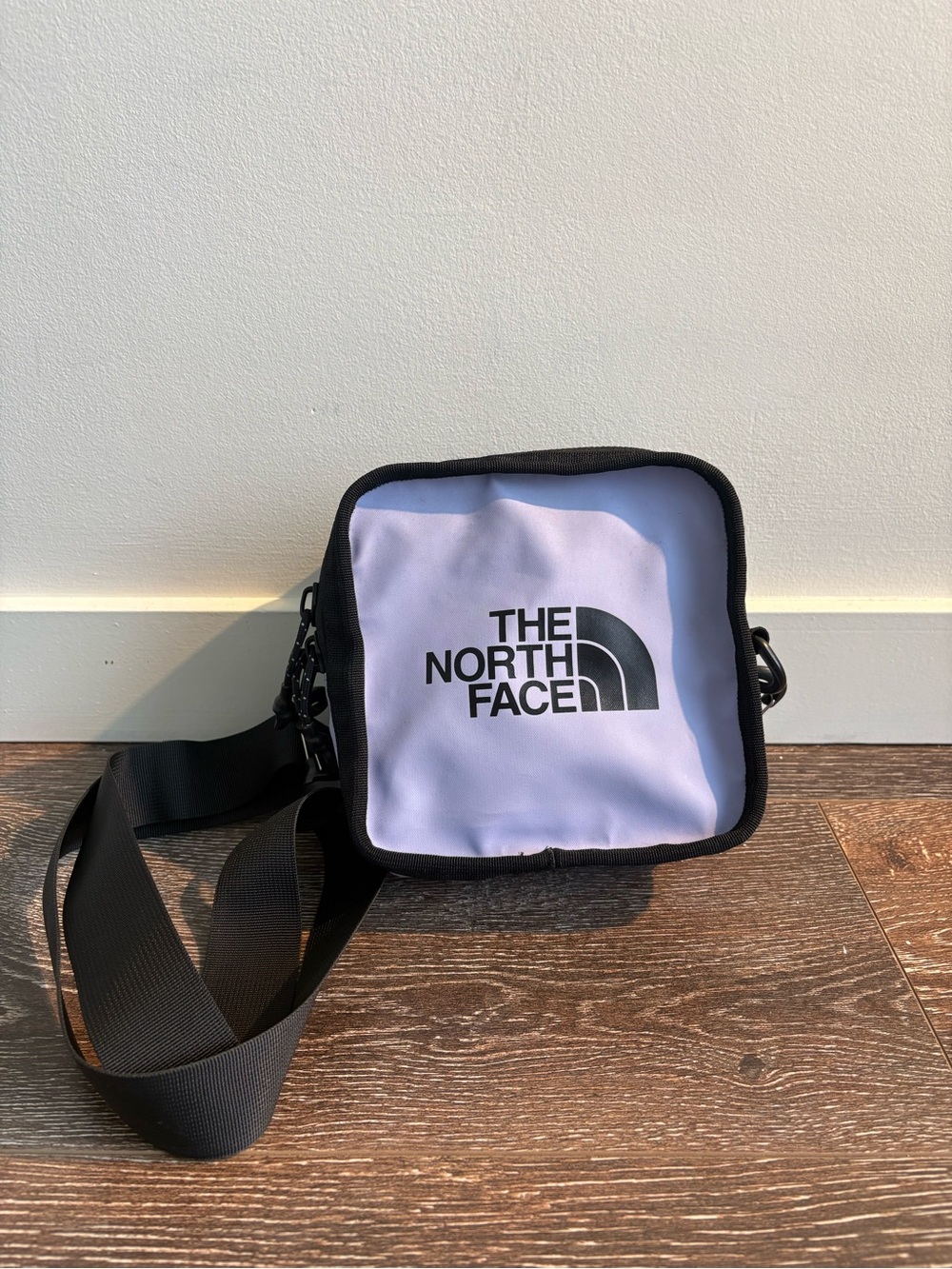 North Face Lilac Bardu 2 Crossbody Bag with Black Trim